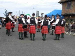 Peter-Crabb-Pipers (1) (1) (1) (1)