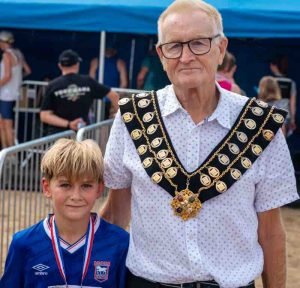 Stuart-Turner-20-10k-Junior-Male-Bronze
